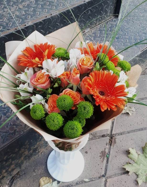 Букет цветов из: Герберы, Хризантемы, Альстромерии и Розы в Шкуропатове