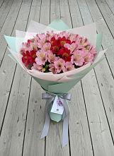 Букет цветов из:  Альстромерии в Шкуропатове