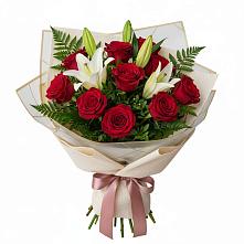 Букет цветов из:  Лилии и Розы в Шкуропатове