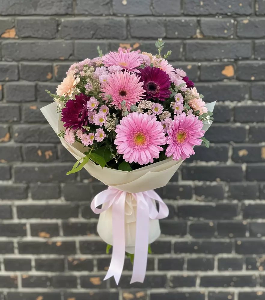 Букет цветов из: Герберы и Хризантемы в Шкуропатове