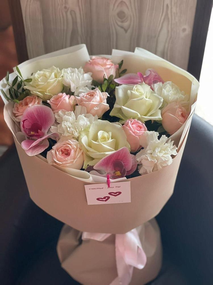 Букет цветов из: Орхидеи, Розы и Гвоздики в Шкуропатове