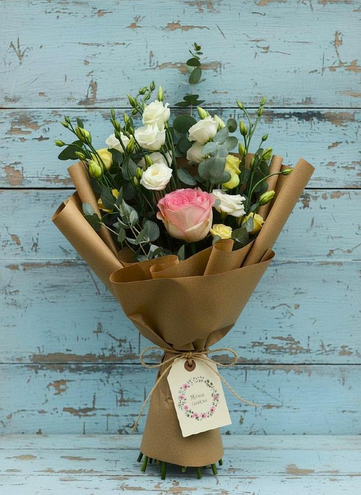 Букет цветов из: Розы и Лизиантусы в Шкуропатове