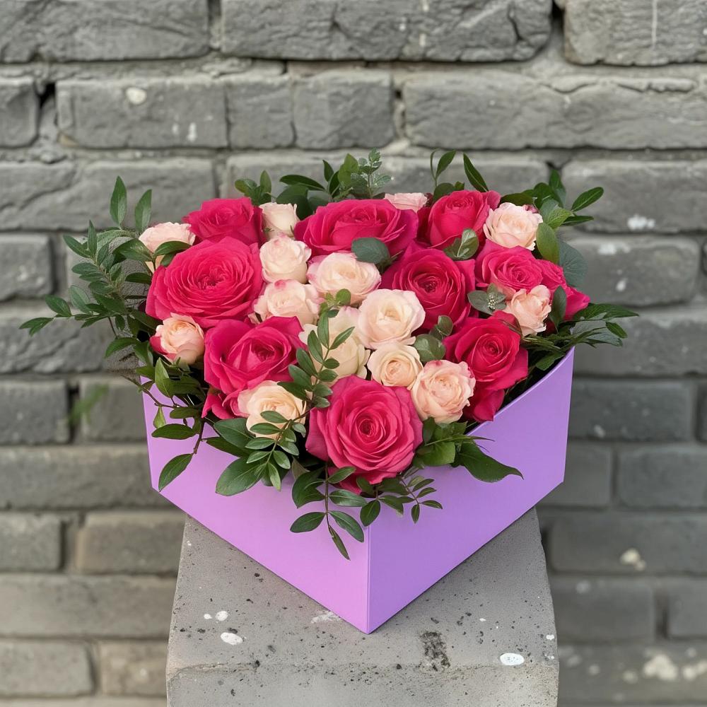 Цветочная композиция из Розы в коробке в Шкуропатове