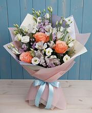 Букет цветов из:  Лизиантусы, Розы, Альстромерии и Гипсофила в Шкуропатове