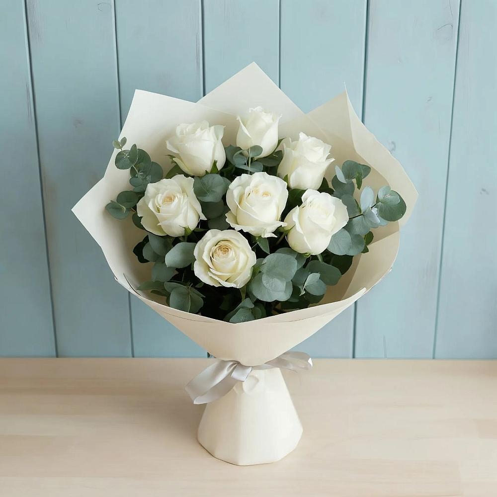 Букет Белые розы в Эвкалипте в Шкуропатове