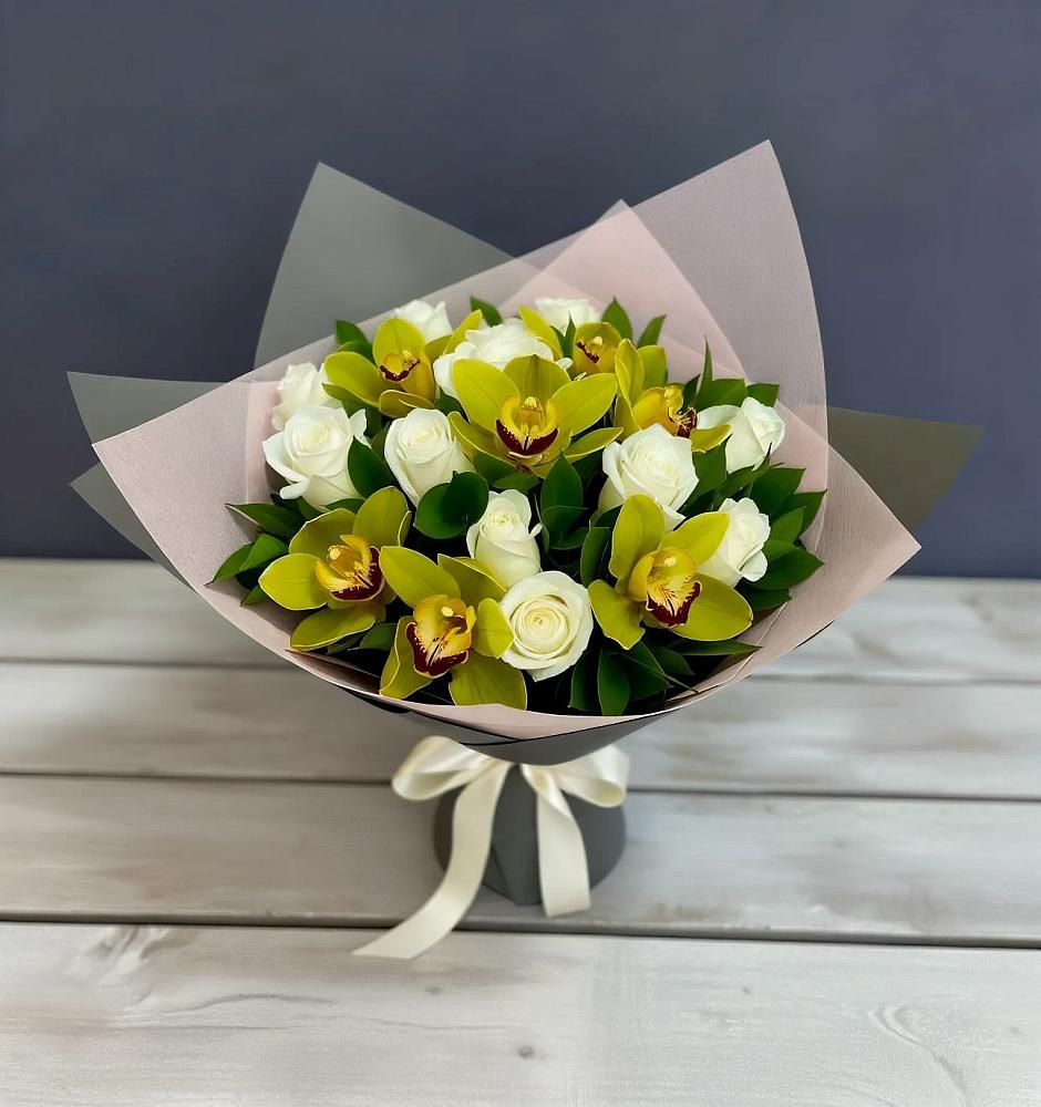 Букет цветов из: Орхидеи и Розы в Шкуропатове