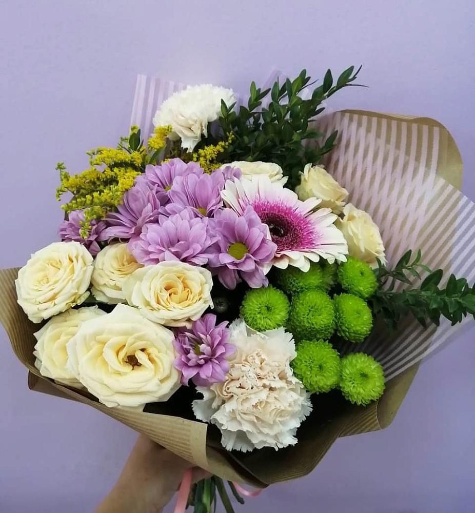 Букет цветов из: Хризантемы, Розы, Гвоздики и Герберы в Шкуропатове