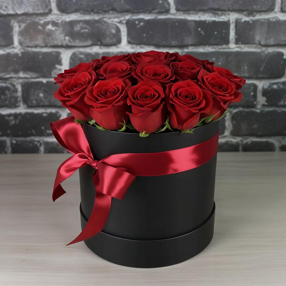 Цветочная композиция из Розы в шляпной коробке в Шкуропатове