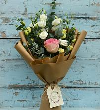 Букет цветов из:  Розы и Лизиантусы в Шкуропатове