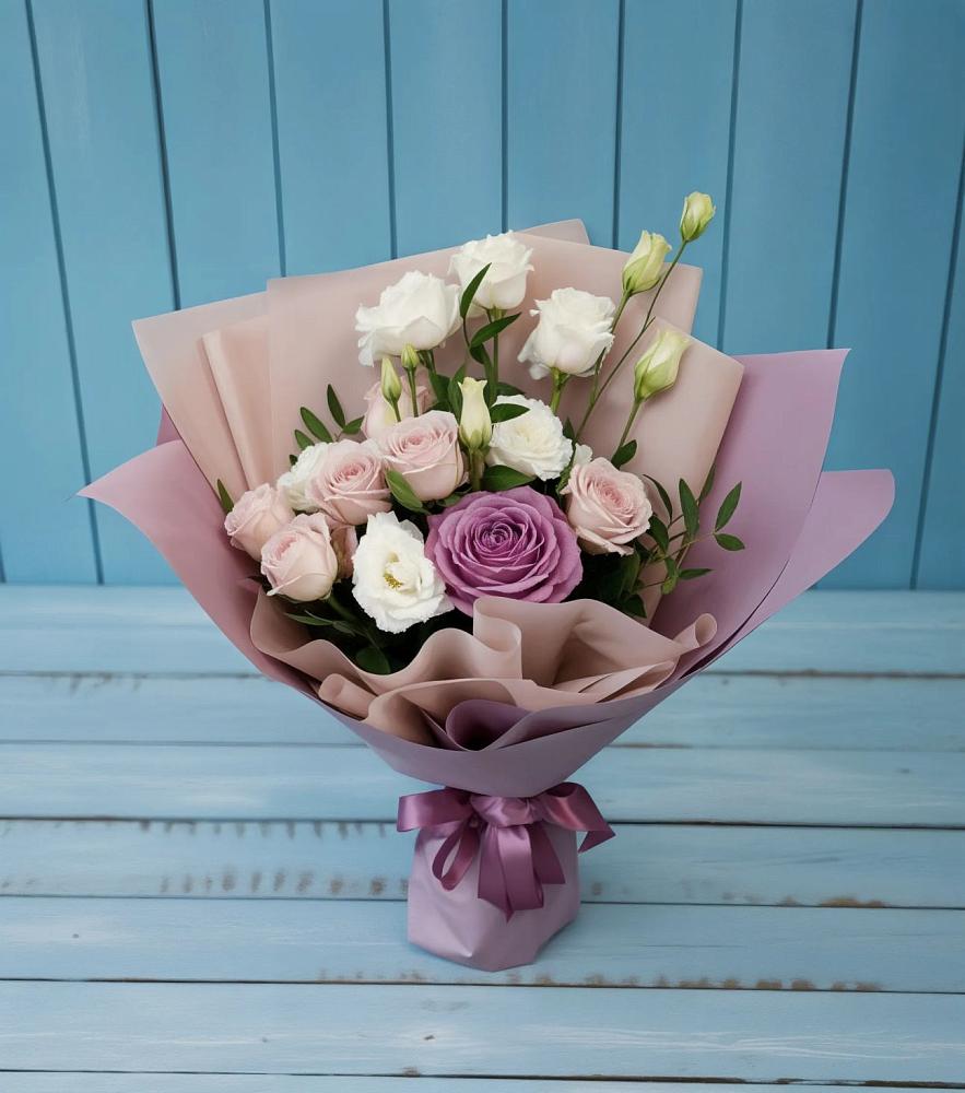 Букет цветов из: Розы и Лизиантусы в Шкуропатове